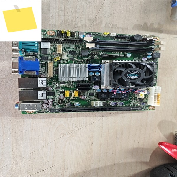 AIMB-272G2 REV.A1 산업 제어 장비의 마더보드는 양호한 상태입니다. 제품 이미지