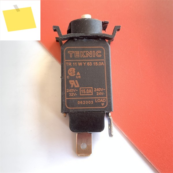 TR-11WY6315A 수입 회로 차단기 스위치 15A 제품 이미지