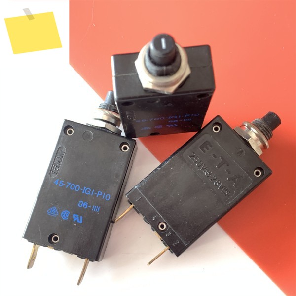 1PCS 45-700-IG1-P10-86-1111-1A 수입 회로 차단기 스위치, 1A 제품 제품 이미지