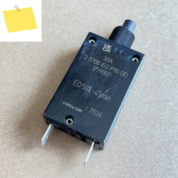 2-5700-IG2-P10-DD-30A 수입 회로 차단기 스위치 30A 누전 보호기 제품 이미지