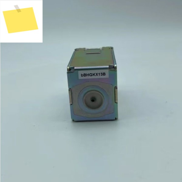 중고품 ABB 저전압 차단기, YU-1SDA073700R1 220-240V 회로 부품 테스트 완료 제품 이미지