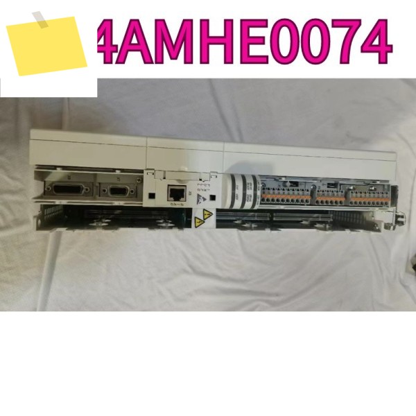 중고 주파수 변환기 E94AMHE0074는 테스트를 거쳐 신속하게 되었습니다. 제품 이미지