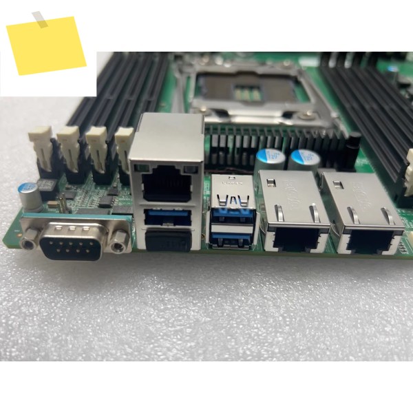 SVE-2901 듀얼 서버 마더보드 BBA084 4개의 SAS 네트워크 포트와 USB 3.0을 지원하며 E5-2600 시리즈와 호환됩니다. 제품 이미지