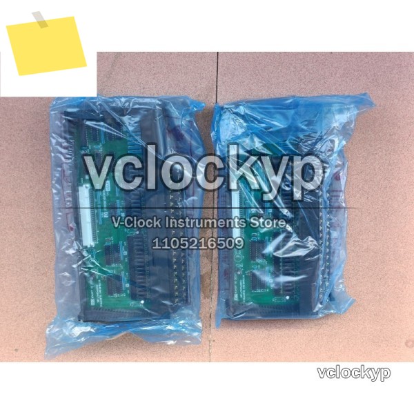 1PCS 신품 AY51 MELSEC-A 시리즈 32포인트 트랜지스터 싱크 출력 모듈 산업 자동화용 DC1224V 0.5A 제품 이미지
