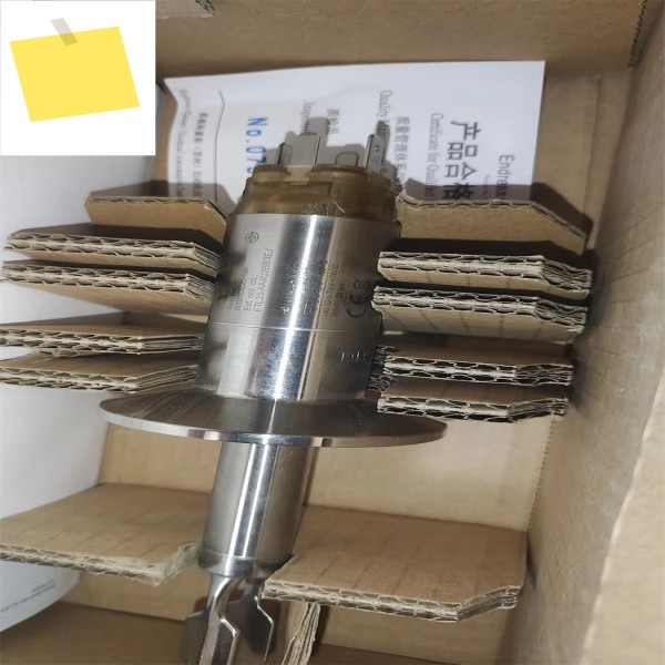 E+H FTL33-15450, FTL33-AA4U2BB3EJ 새롭고 정통한 제품 이미지