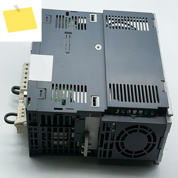 FC-102P22KT4E21H1XGXXXXSXXXXA0BXCXXXXD0 원본 주파수 변환기 공급 제품 이미지