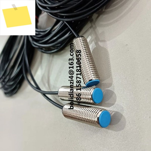 초음파 센서 UM18-L040P-C34U2-M184 집적 회로 제품 이미지