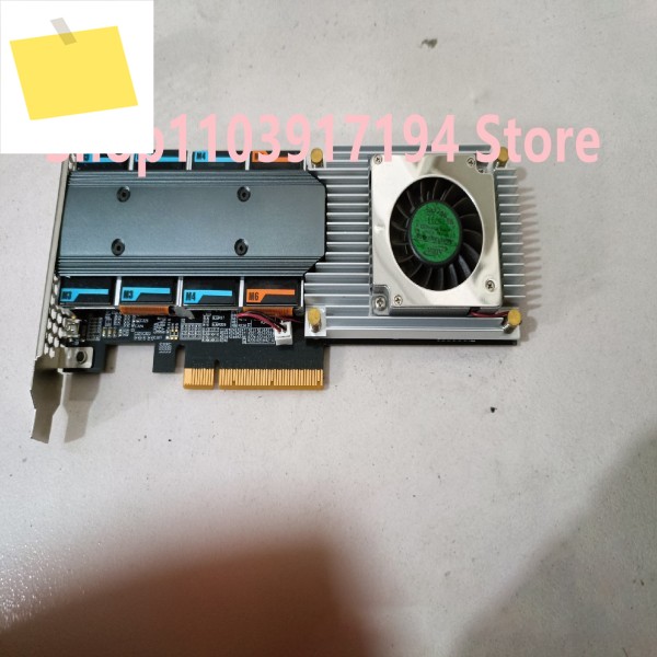 PBlaze4 시리즈 1.6T 플러그인 타입 SSD NVME 리틀 돌핀 PB3L02D 제품 이미지