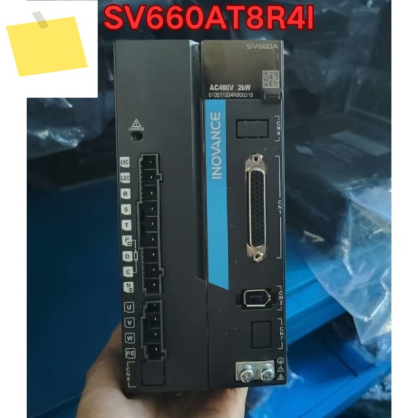 중고 SV660AT8R4I 서보 드라이브, 상태 양호, 제품 이미지