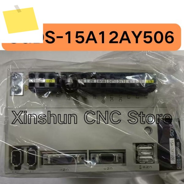 중고 SGDS-15AY506 1.5KW 서보 드라이브는 테스트를 거쳤으며 빠르게 되었습니다. 제품 이미지
