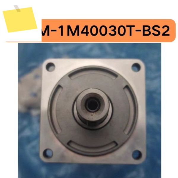중고 400W 서보 모터 R88M-1M40030T-BS2 테스트 완료 OK 및 기능 손상 없음 제품 이미지