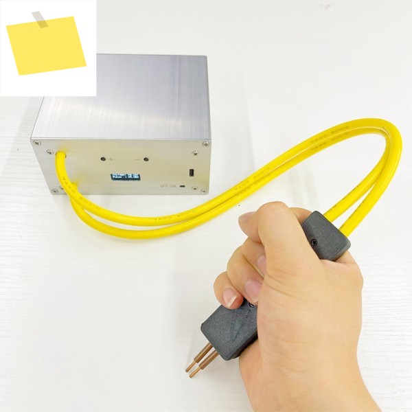 8.4V 전자 스폿 용접기 휴대용 3400W 고전력 18650 터치 디지털 디스플레이 이중 펄스 제품 이미지