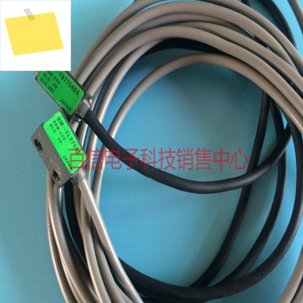 일본 Takenaka TAKEX 광전 센서 UM-TR7754DS 제품 이미지