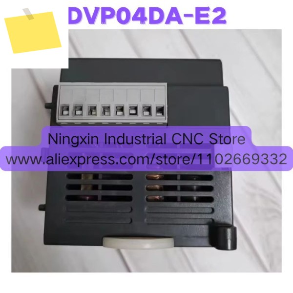 중고 DVP04DA-E2 PLC 확장 모듈 테스트 완료 제품 이미지