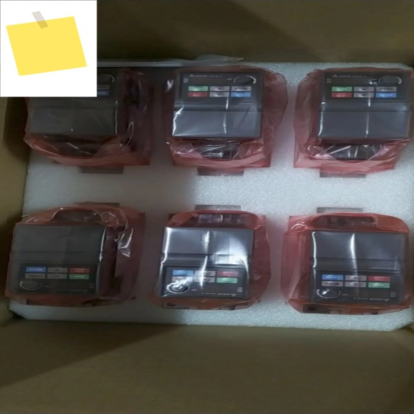 델타 인버터 VFD007EL43W 0.751.52.2 K380 제품 이미지