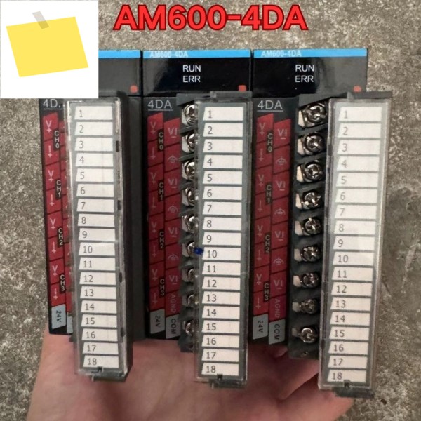 중고 PLC 모듈 AM600-4DA 기능 테스트는 정상입니다. 최신 제품 이미지