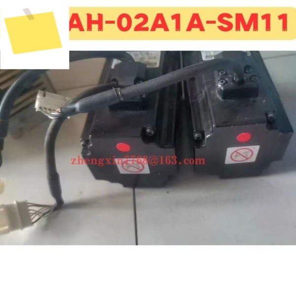 중고 서보 모터 SGMAH-02A1A-SM11 SGMAH 02A1A SM11 정상 기능 테스트 완료 OK 제품 이미지