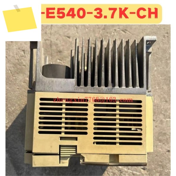 중고 주파수 변환기 FR-E540-3.7K-CH FR E540 3.7K CH 일반 기능 테스트 OK 제품 이미지