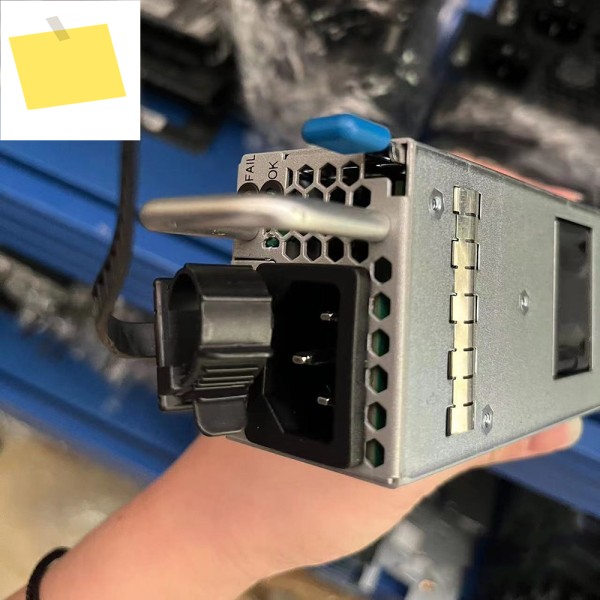 CISCO 전원 모듈 NXA-PAC-1100W-PE2용 제품 이미지