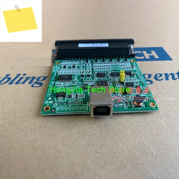 어드밴텍 USB 다기능 데이터 수집 카드 USB-4702용 제품 이미지