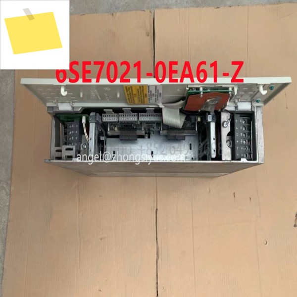6SE7021-0EA61-Z SIMOVERT Masterdrives 벡터 제어 변환기 장치 컴팩트 IP20 380-480V 3AC, 5060Hz, 10.2A 제품 이미지