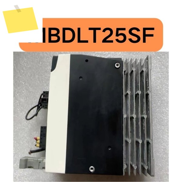 중고 서보 드라이버 MBDLT25SF 400W 테스트를 거쳐 확인되었으며 기능은 그대로 유지됩니다 제품 이미지