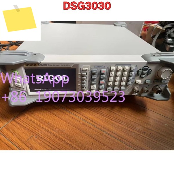 중고 Puyuan DSG3030 3Ghz 신호 발생기는 완전히 기능합니다. 제품 이미지