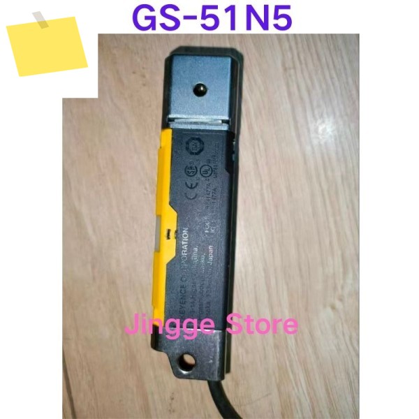 중고 테스트 완료 안전 도어 잠금 스위치 GS-51N5 제품 이미지