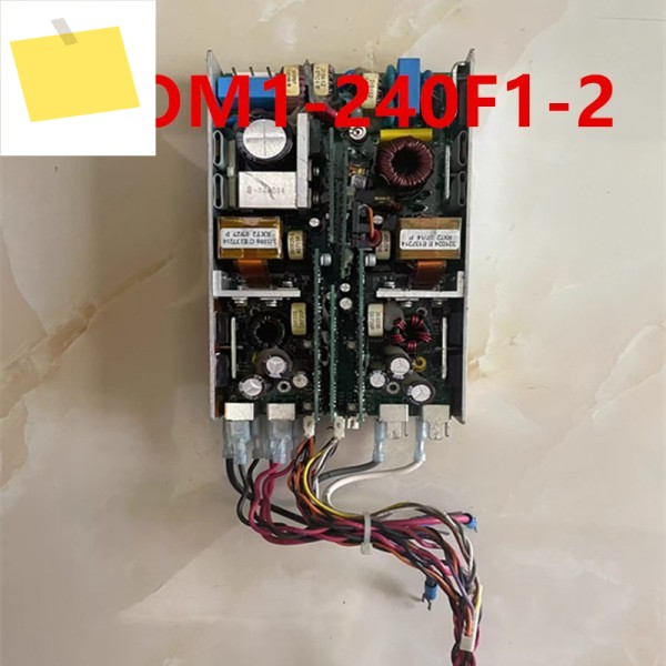 CHEROKEE 240W COM1-240F1-2 용 분해 원래 전원 공급 장치 새 제품처럼 작동 제품 이미지