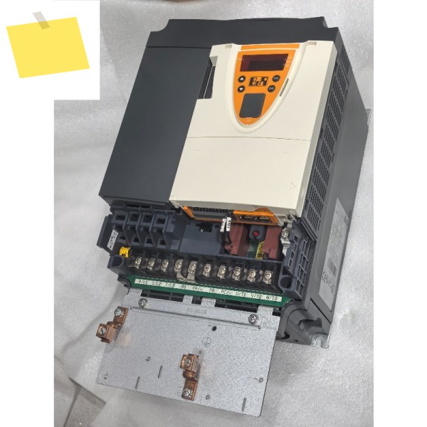 B&R 인버터 8I84T401100.010-1 IP8411Kw.-15Hp 제품 이미지