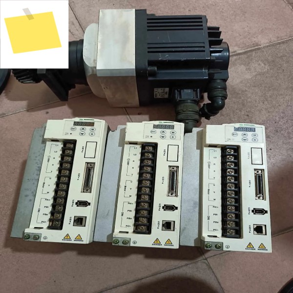 슈나이더용 LXM23DU20M3X BCH1801N12A1C 서보 드라이브 모터 제품 이미지