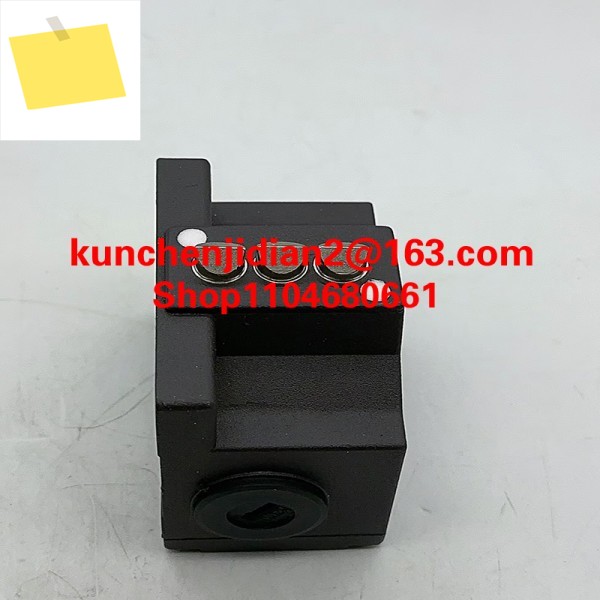 BNS 260-02Z-ST-L 33-11Z 신품 자기 스위치 센서 제품 이미지
