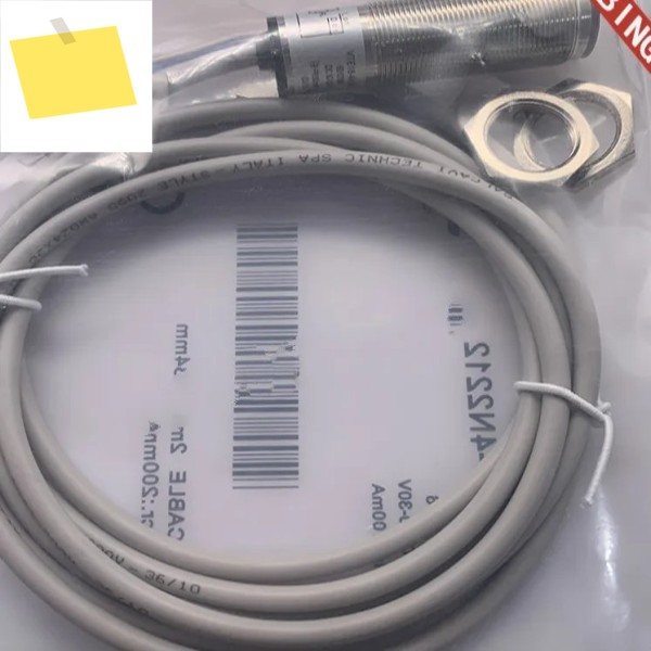 3pcs 고품질 광전 스위치 VTE18-4N8212 제품 이미지