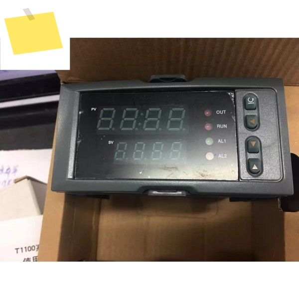 T1100D-28-2P-D 디지털 디스플레이 기기 제품 이미지