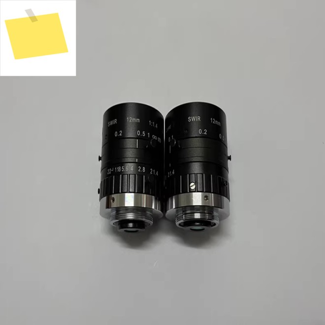 푸른 단파 근적외선 산업용 렌즈, 700-1700nm SWIR 카메라, 12mm C 마운트, 5 메가픽셀 머신 비전 제품 이미지