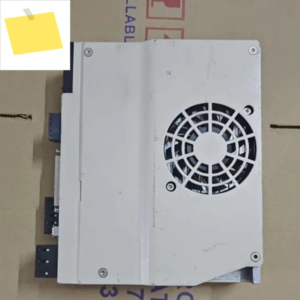 중고 서보 드라이브 SV-X3DA040A-D 테스트를 거쳐 빠르게 되었습니다 제품 이미지