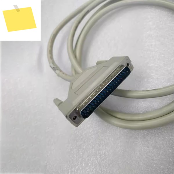 DMC1380 V1.1 CABLE37-DP-20 ACC37-74ENC-V3.0 모션 제어 카드 터미널 블록 제품 이미지