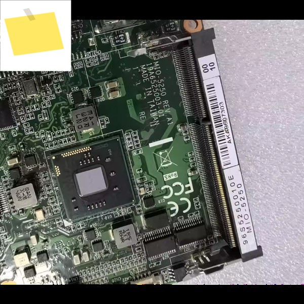 어드밴텍 UNO-2473-J3AE 산업용 마더보드 MIO-5250D용 REV A1 제품 이미지