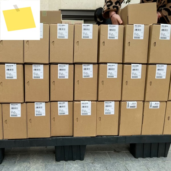 1Pcs QUINT4-UPS24DC24DC20EC UPS 24VDC20A RJ45 무정전 전원 공급 장치 2907076 완벽하게 작동합니다. 제품 이미지