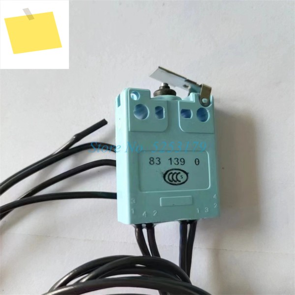 1PC Crouzet 마이크로 스위치 831390 6A 250V 신품 원본 제품 이미지