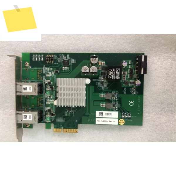 PCIe-PoE352at Rev.A1 네트워크 획득 카드 제품 이미지