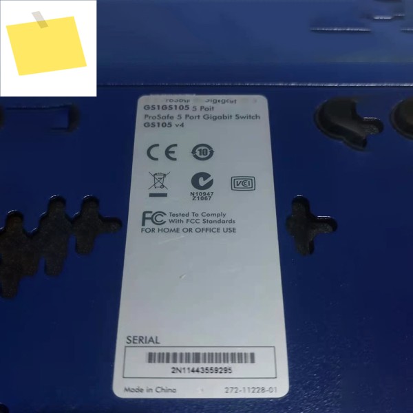 Netgear GS105 버전 v4용 1개 전원 공급 장치가 포함된 5포트 풀 기가비트 철제 쉘 제품 이미지