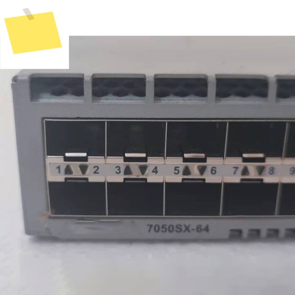 아리스타 DCS-7050SX-64 48포트 SFP+ 10기가비트 엔터프라이즈 코어 IDC 스위치 제품 이미지