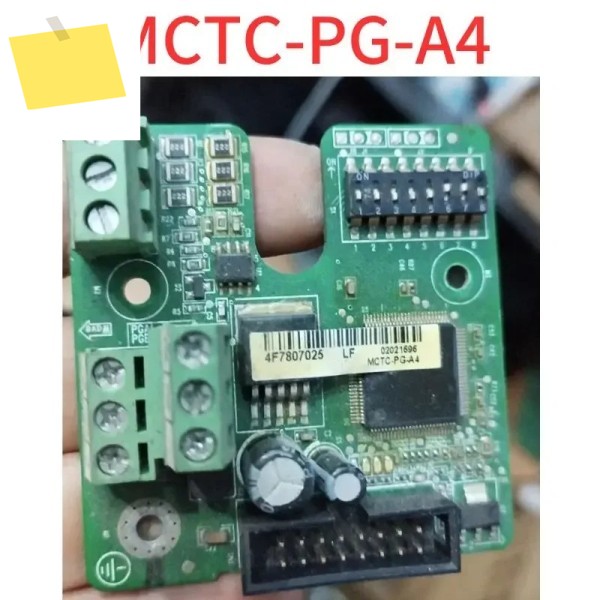 중고품 주파수 변환기 PG 카드 MCTC-PG-A4는 좋은 기능을 가지고 있습니다. 제품 이미지