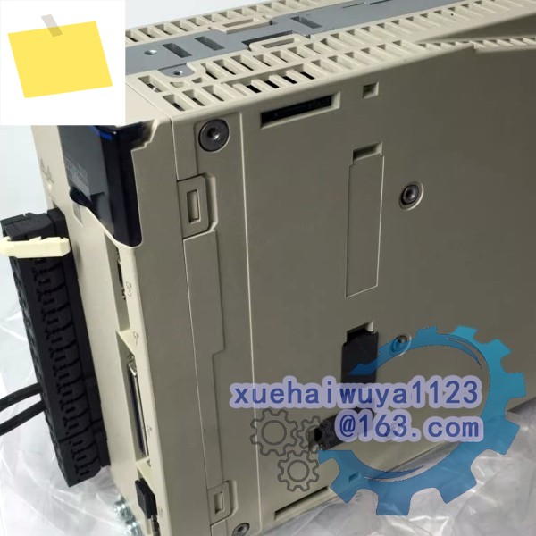 브랜뉴 SGD7S-120A00A202 서보 드라이버 제품 이미지