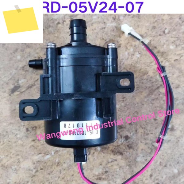 중고 테스트 완료, 수냉식 액체 펌프 RD-05V24-07 24V 0.65A 유량 5리터, 헤드 5.1미터 제품 이미지
