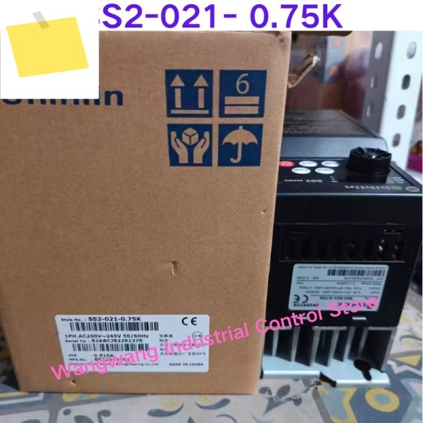 신품 인버터 SS2-021-0.7k 220V 0.75KW 제품 이미지