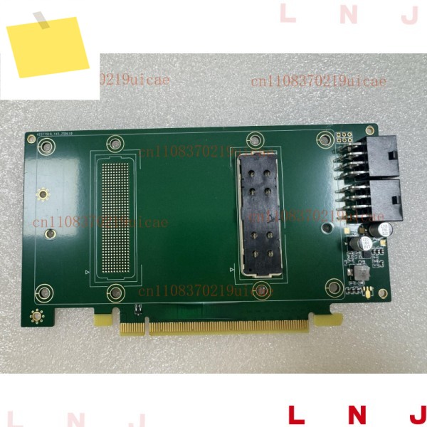 SXM2-PCIE 어댑터 보드는 Nvidia Tesla P100 16GB 32GB를 지원합니다. 제품 이미지