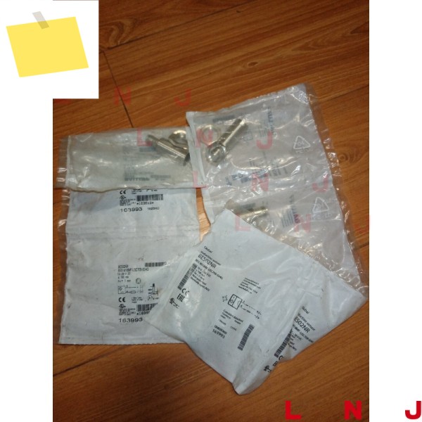 1PCS 중고 BES02NR M18MF-USC70B-S04G 근접 스위치 제품 이미지