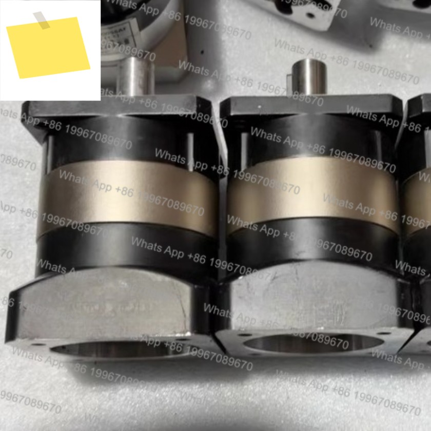 1PCS 유성 기어 감속기 PRF90-L1-5-P2는 750W 서보 모터, 속도 비율 5, 액세스 샤프트 2019에 적합합니다. 제품 이미지